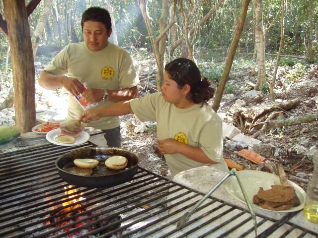 LABNA HA EXPLORATION EXPEDITION - FEBRUARY 2005 077.jpg